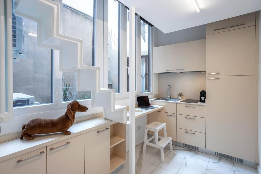 Duomo'S Nest - Central Mini-Apt Milan Luaran gambar